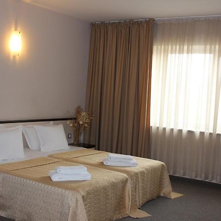 Kendros Hotel プロヴディフ 部屋 写真