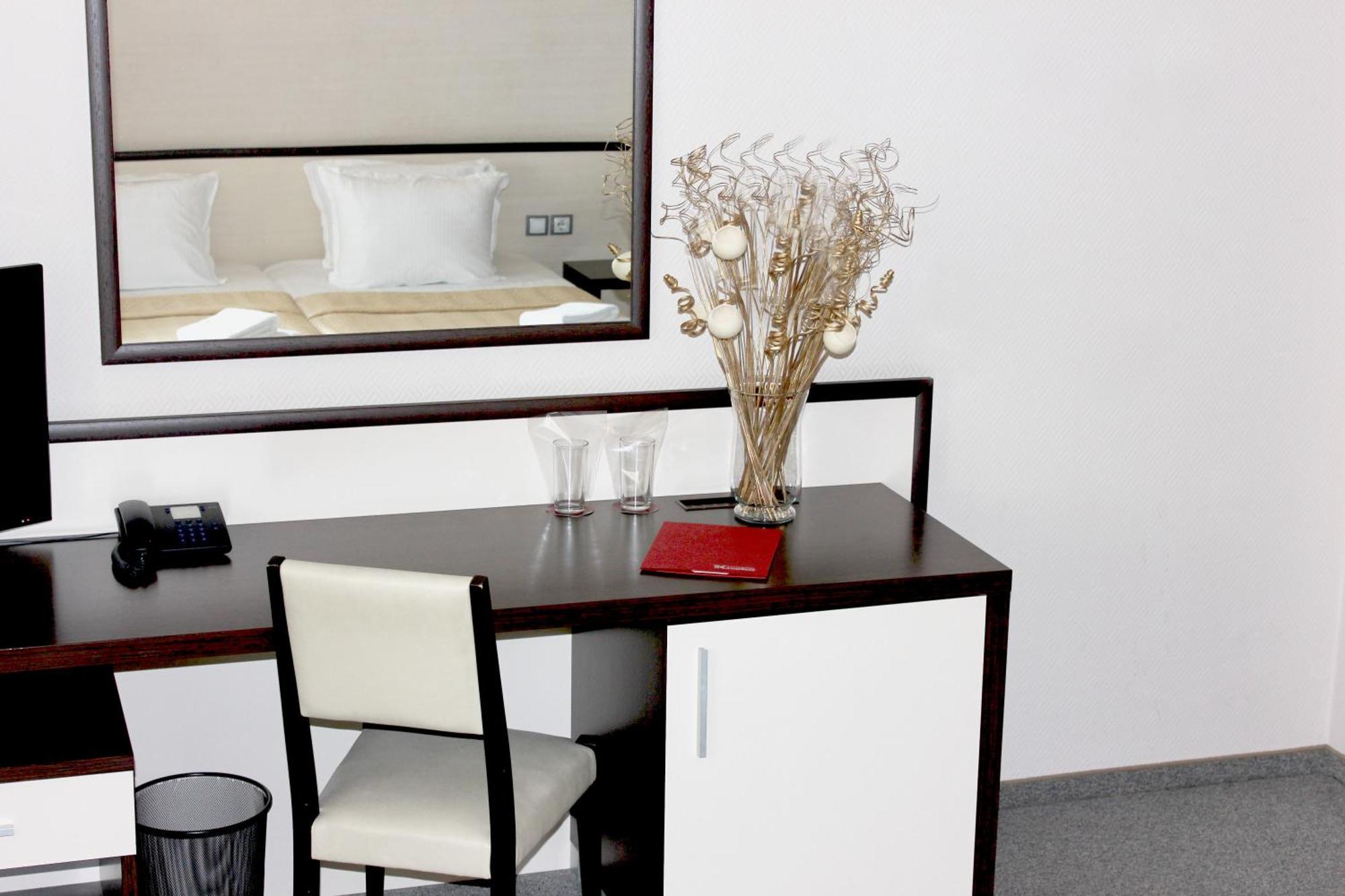 Kendros Hotel プロヴディフ 部屋 写真